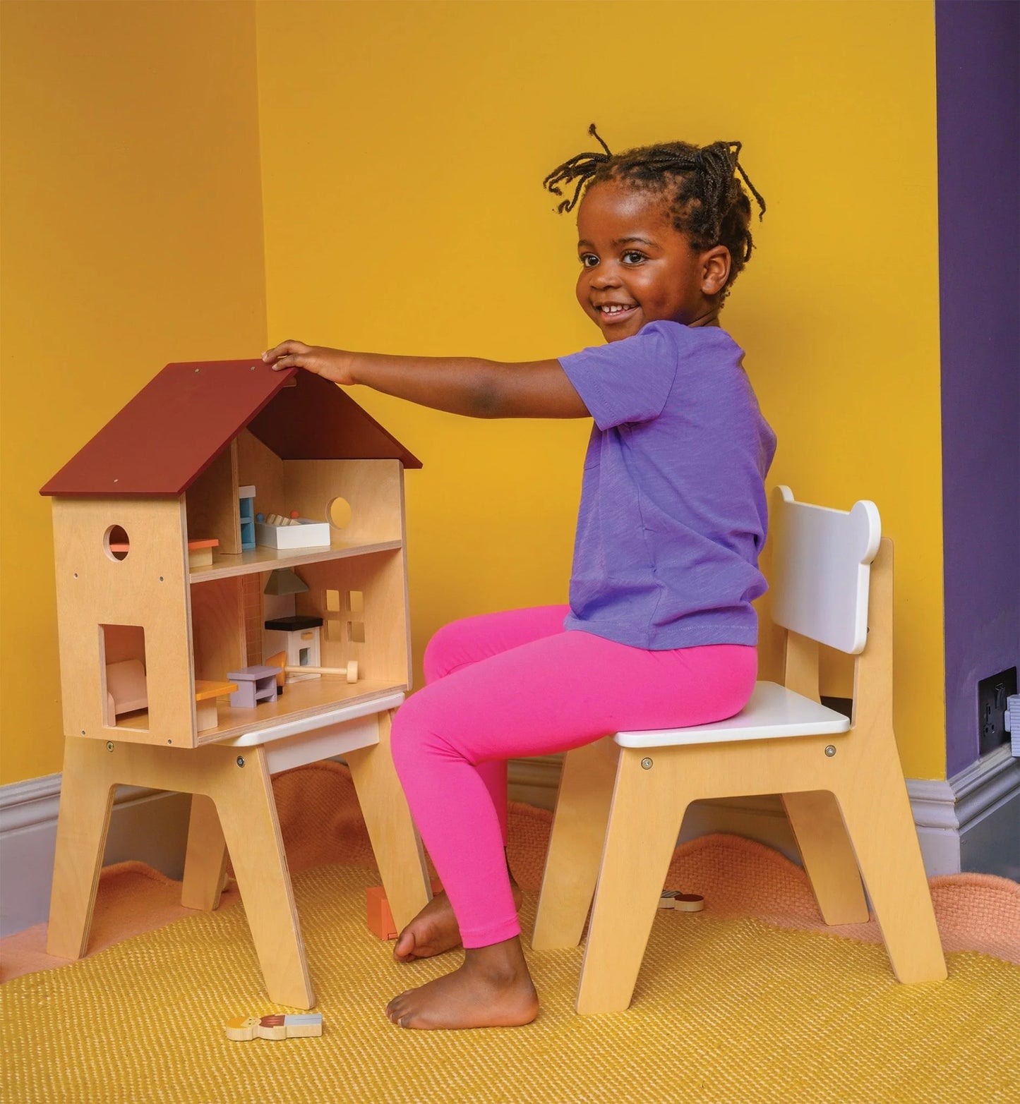 Poppets Dollhouse with Furniture
